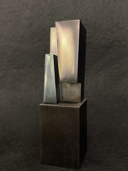 STEFAN FAAS - TESTA K60-02 (2025), Stahl gebläut